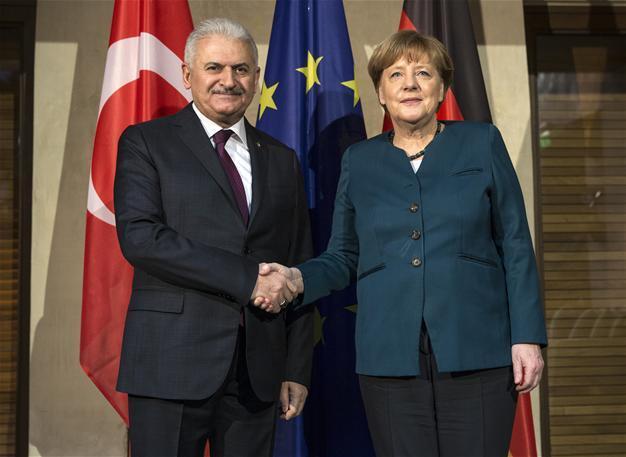 Turkish PM Yıldırım meets German chancellor, Azerbaijani president