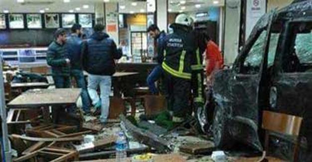 Vehicle crashes into restaurant, 11 wounded in Turkey’s Bursa