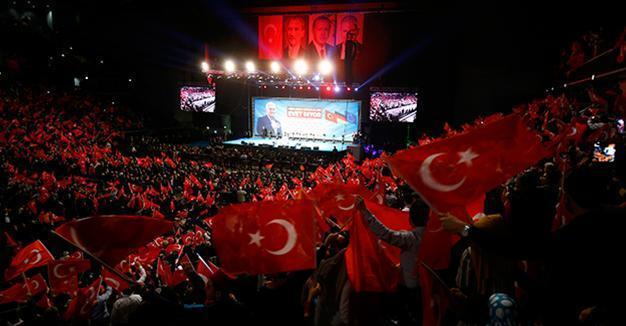 AKP set to officially launch ‘Yes’ campaign next week