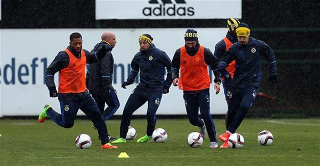 Struggling Fenerbahçe seeks salvation on European stage