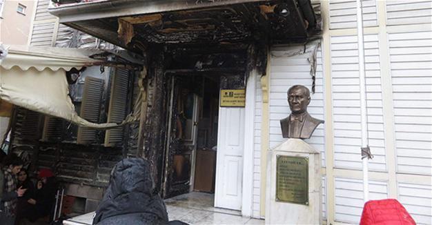 Arson attack on Müjdat Gezen Arts Center in Istanbul is ‘provocation,’ Culture Minister says