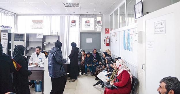 Syrian doctors help Syrian refugees in Turkey with support of 50 NGOs