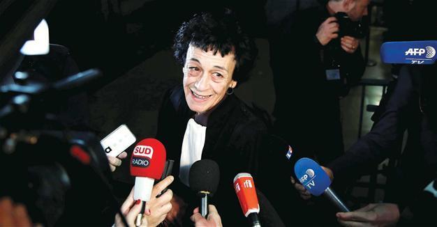 Carlos the Jackal on trial for 1974 Paris attack