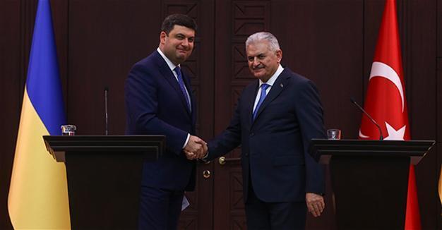 Turkey, Ukraine sign passport-free travel deal to boost tourism