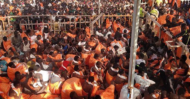 Italian Coast Guard on busiest migrant year yet with 180,000 rescued migrants