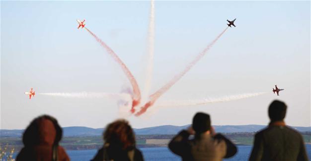 Turkey marks Gallipoli victory with bridge project