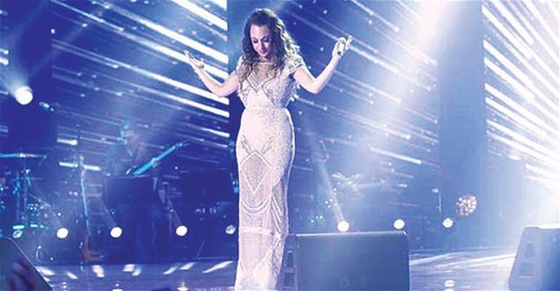 Turkish girl wins Israeli singing contest