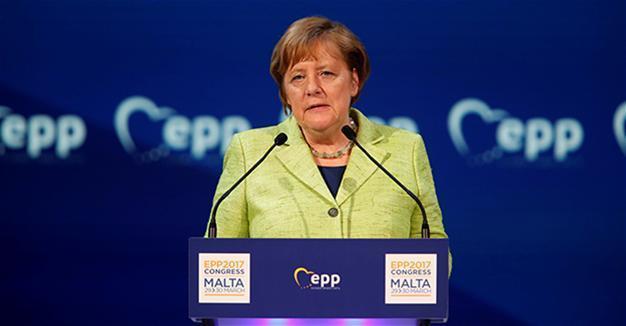 Merkel applauds Turkey’s efforts for refugees