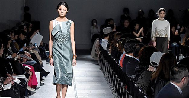 Innovative fabrics bark up Tokyo fashion tree