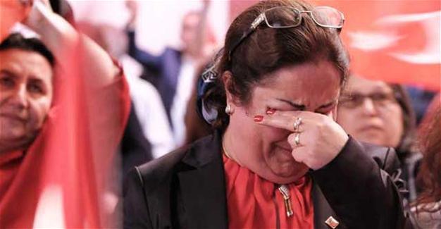 Referendum result asks CHP new questions