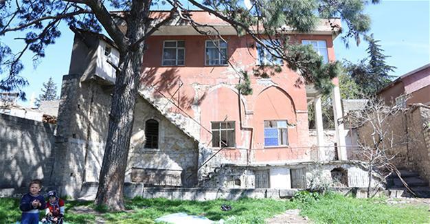 Historical houses face destruction due to road enlargement in Turkey’s south