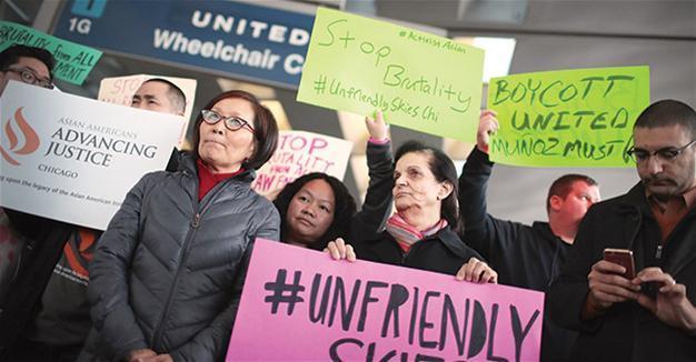 United Airlines finally apologizes, as image takes beating