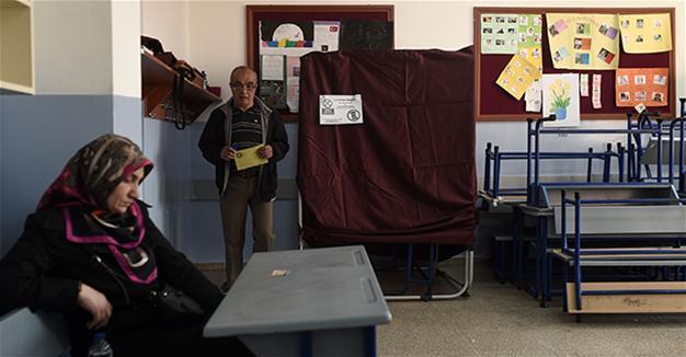 Turkey’s top court, Euro court lack jurisdiction over referendum results: Minister