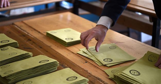 Turkey’s supreme election board announces official charter referendum results