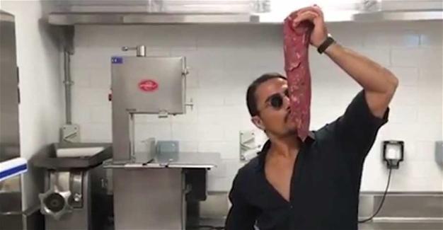 VIDEO: ‘Salt Bae’ evokes ‘fruit ninja’ with new piece