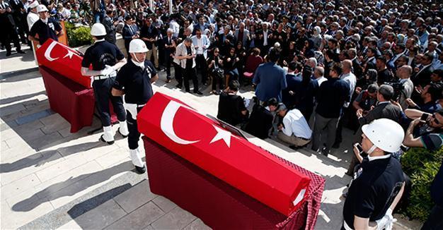 Car accident kills chief public prosecutor in Turkey’s west