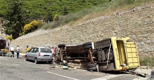 Minibus owner arrested after deadly crash in Turkey’s Marmaris