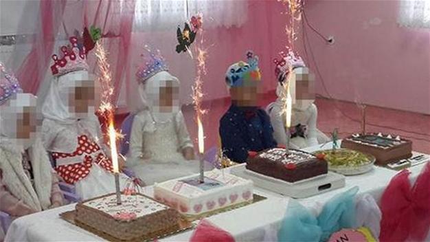 Investigation opened over photos of kindergarten children wearing bridal clothes, veils in mosque in Turkey’s Uşak