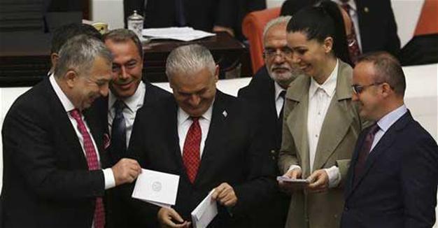 AKP changes internal regulation to appoint PM Yıldırım as acting leader
