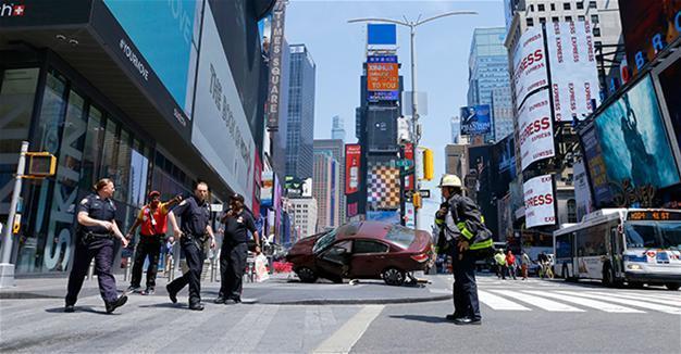 Motorist crashes into Times Square crowd, killing one person, injuring 22