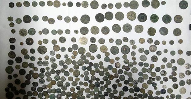 Istanbul police seize over 550 Byzantine, Roman coins inside cab passenger’s plastic bag