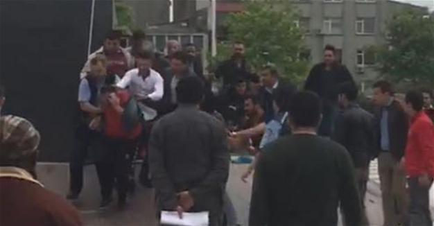Man survives lynch attempt after setting Atatürk statue on fire, hitting it with axe