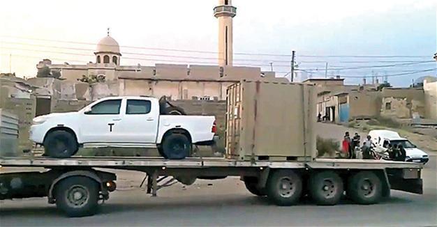 US dispatches 100 trucks packed with military equipment to YPG