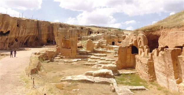 Mardin’s gallery grave opens to visitors
