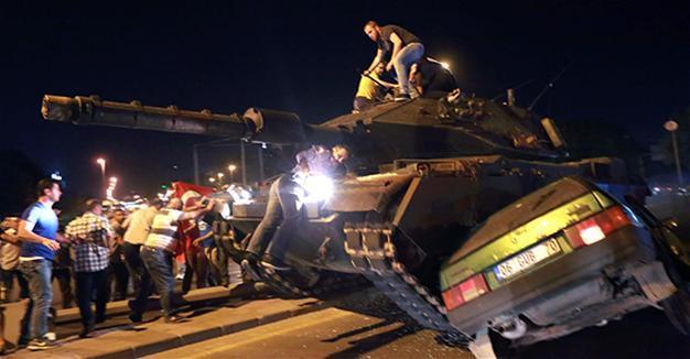 Murder suspect claims he obtained weapon from outside police HQ during Turkey’s coup attempt