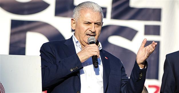 Turkish PM visits Athens with coup suspects on agenda