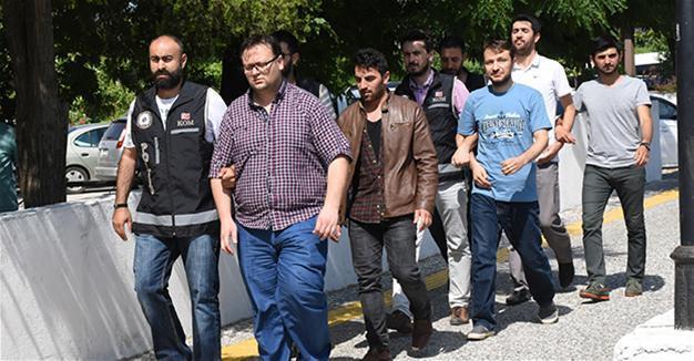 102,000 suspects accused of Gülen links are ByLock users, Turkish communication authority says