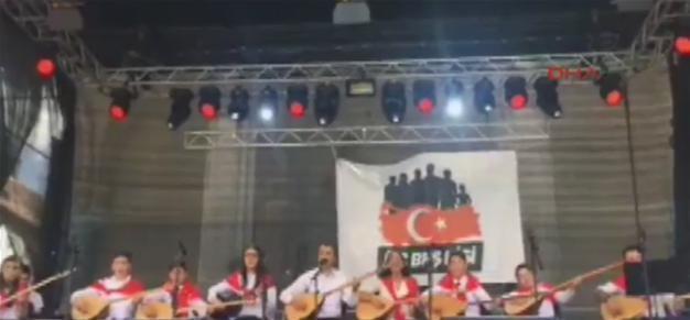 Youth music group forced off stage at festival in Munich, allegedly due to Turkish flag logo