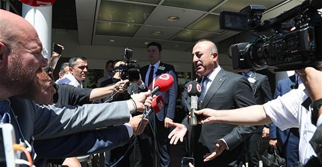 Turkish FM puts pressure on Greek side in Cyprus talks
