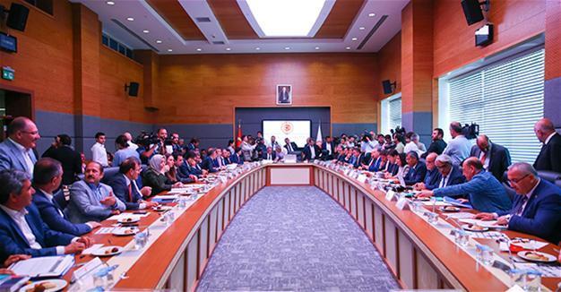Parliament by-law amendment approved amid criticisms from opposition
