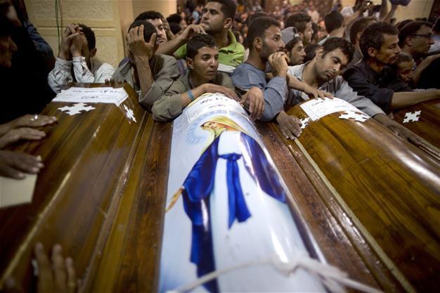 ISIL claims deadly attack on Egypt Christians