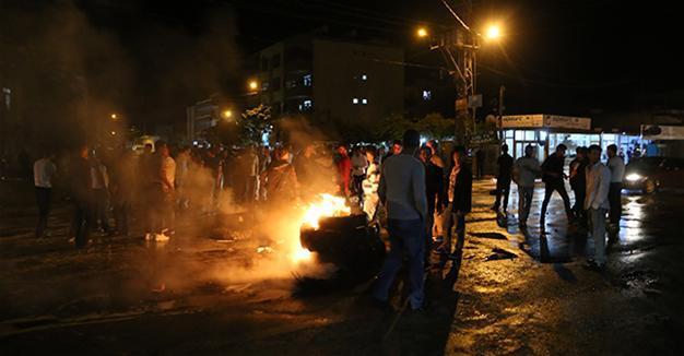 Police use water cannon, tear gas on locals protesting against Syrian refugees in Turkey’s Adana