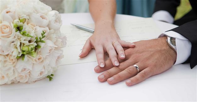 Draft law proposal allowing muftis to register marriages stirs debate in Turkey