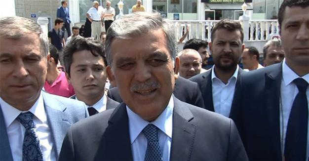 Former president Gül says it will be more right to try Cumhuriyet journalists without arrest