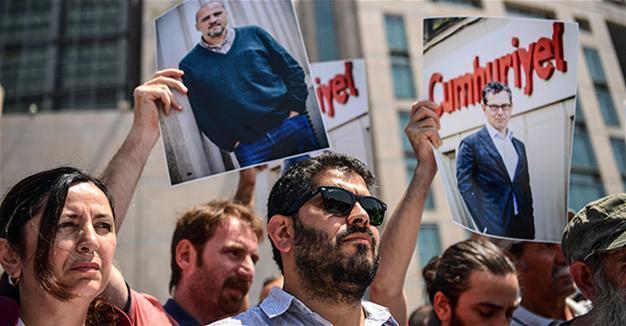 Journalist Ahmet Şık slams state of emergency measures in third hearing of daily Cumhuriyet case