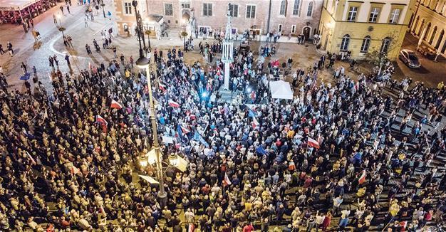 EU could ‘halt voting rights of Poland’