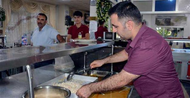 Restaurants offering free food to the needy for 70 years in Turkey’s east