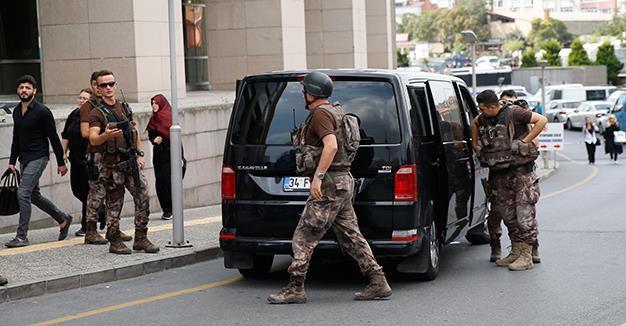 One injured in gun battle at Istanbul courthouse, police detain 20