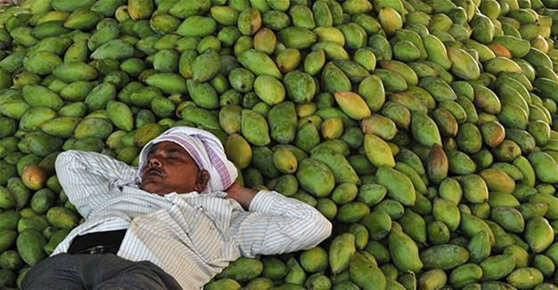 India Q1 economic growth slips to 5.7 percent
