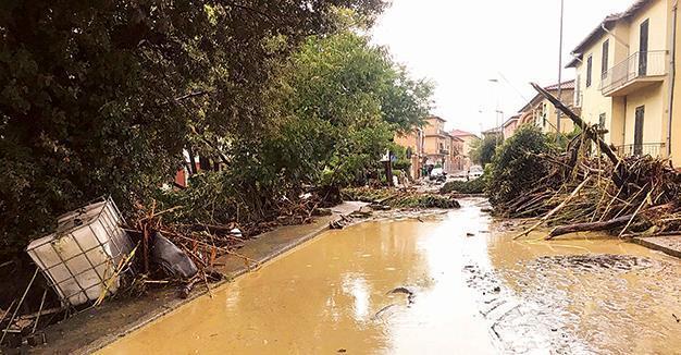 Heavy rain, floods hit Italy, 5 killed in Tuscany