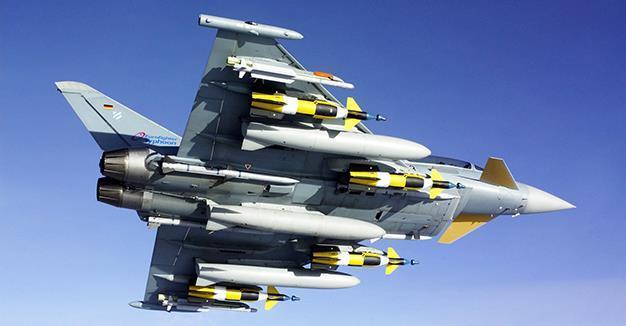 Qatar agrees to buy 24 jet fighters from the UK
