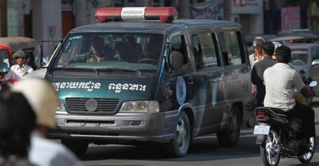 Australian nurse jailed in Cambodia for running illegal surrogacy clinic
