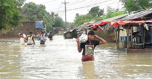 Floods kill 165 in India, Nepal and Bangladesh