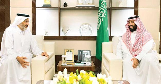 Saudis open border to Qatari pilgrims, Doha praises move