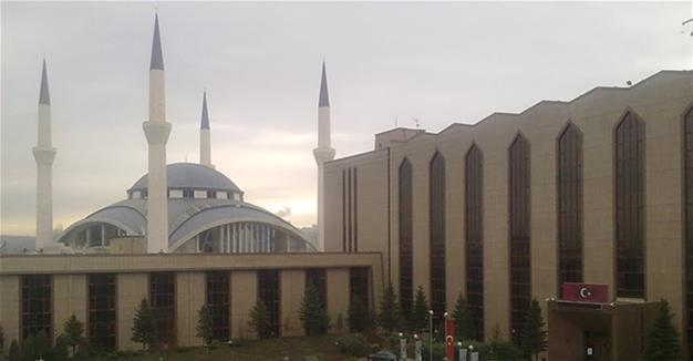 Turkey’s religious directorate spends 97 percent of 4.37-billion lira budget in seven months