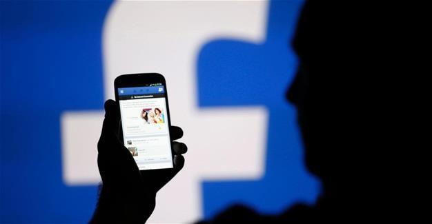 Facebook: Accounts from Russia bought ads during US campaign